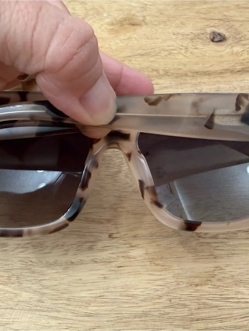 DIFF Bella ll Cream Tortoise Grey Gradient Sunglasses
